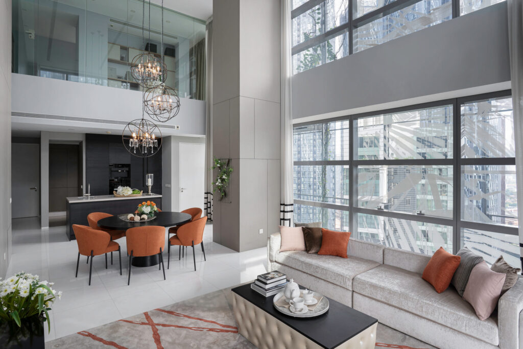 1,905 sqft