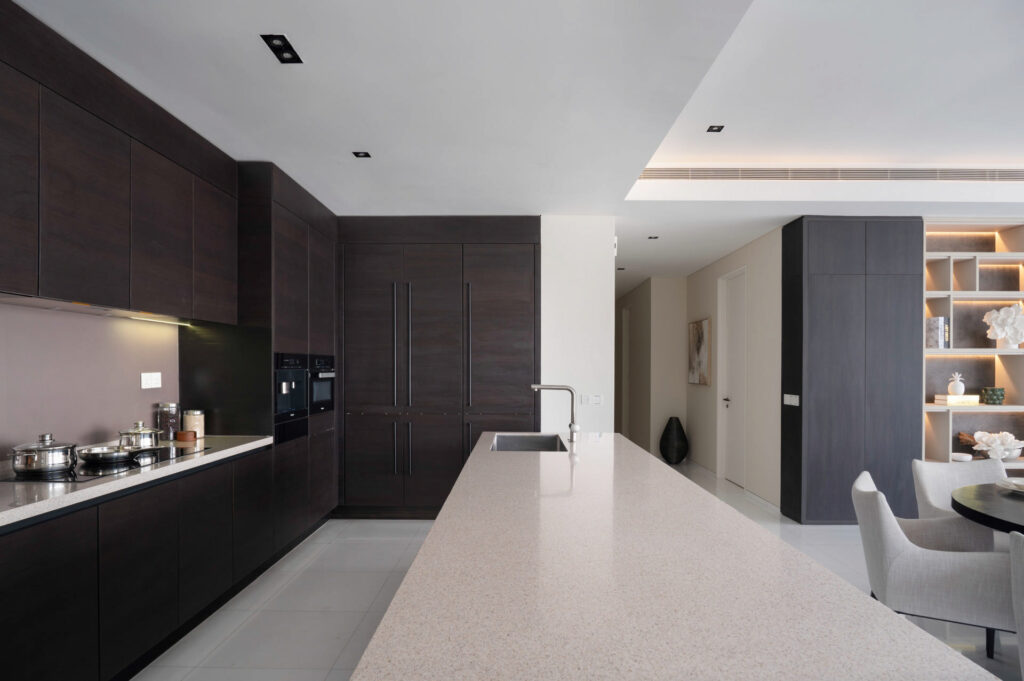 2,110 sqft