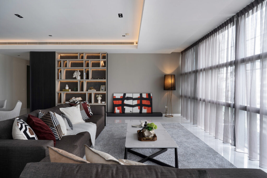2,110 sqft